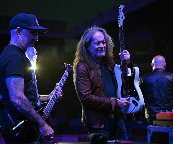 Oni wszyscy z Black Sabbath i Ozzy'ego Osbourne'a. Oto, jak artyści oddali hołd pionierom heavy metalu