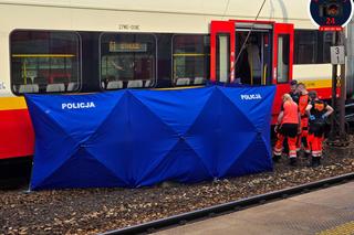 Dramat na stacji Warszawa Stadion. Nie żyje młoda kobieta. Zmiany w ruchu pociągów