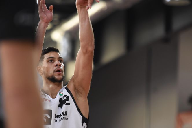 Legia Warszawa wygrała 87:76 z Energą Czarnymi Słupsk