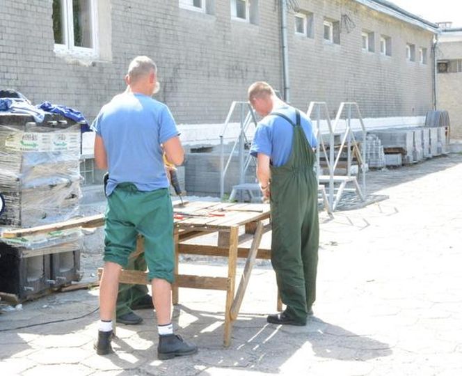 Łukasz Ż. trafił do aresztu na Białołęce. Takie warunki mają osadzeni