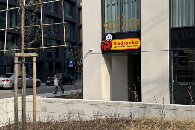 Właściciel Biedronki przejmuje sieć supermarketów