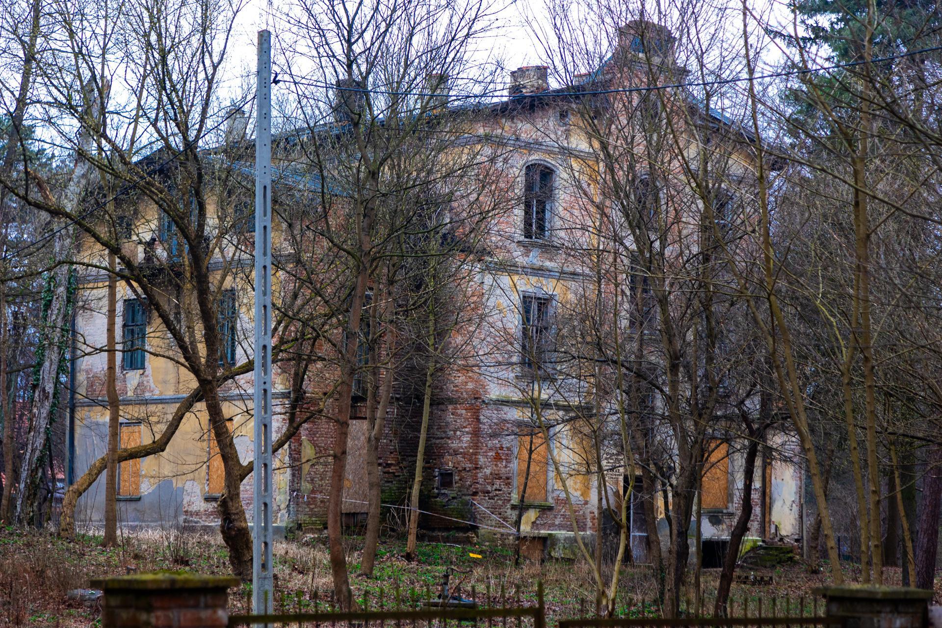 Konstancin-Jeziorna. Opuszczone wille - zobacz zdjęcia rezydencji, które kiedyś zachwycały