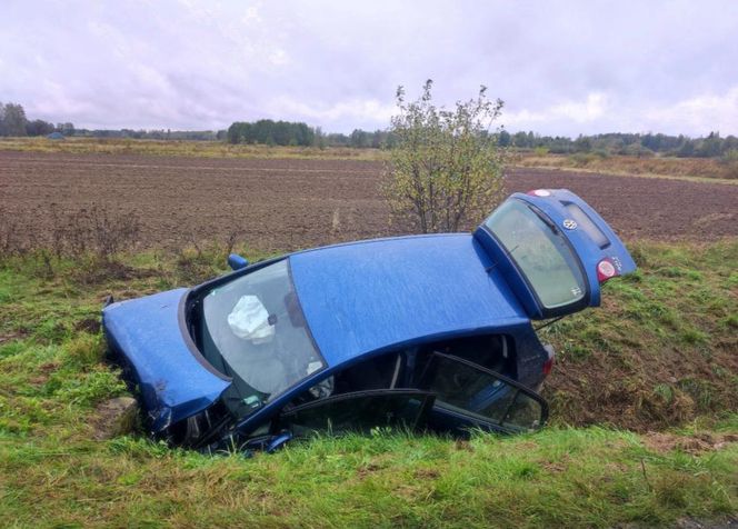 Pijany 19-latek rozbił golfa o betonowy przepust. Na pokładzie miał dwoje innych nastolatków