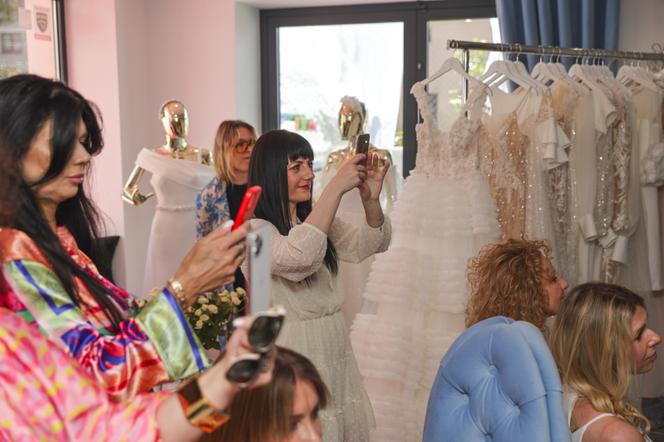 Monika Chwajoł wyprawiła przyjęcie z okazji otwarcia atelier w Krakowie. Kto świętował razem z gwiazdą?