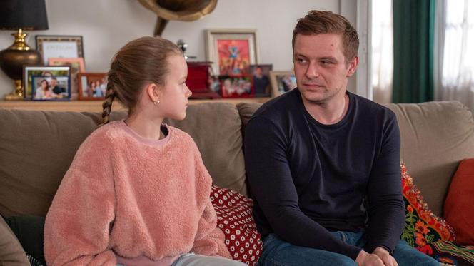 Barwy szczęścia odc. 3017. Hubert (Marek Molak), Marysia (Nina Szumowska)