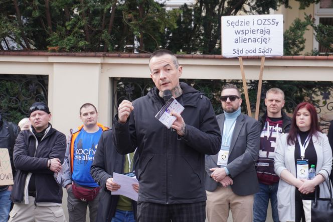 Protest rodziców i dziadków w Warszawie (7.03.2025)