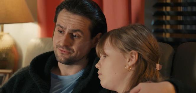 	Barwy szczęścia odc. 3009. Herman (Maciej Raniszewski), Emilka (Jessica Frankiewicz)