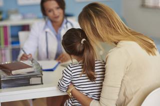 Kto może towarzyszyć dziecku podczas wizyty u lekarza?