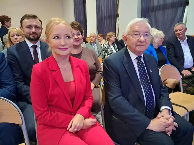 Szkoła Podstawowa nr 1 w Starachowicach ma już 120 lat. Zobaczcie zdjęcia z uroczystości