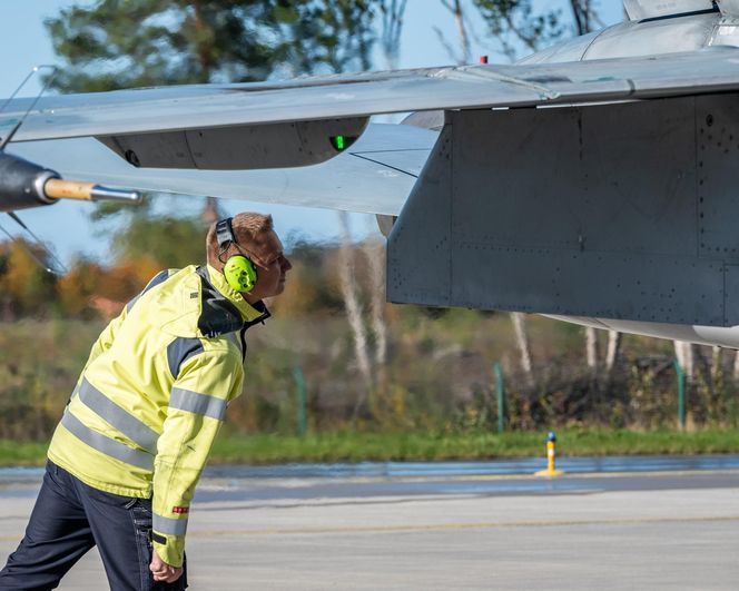 Kanadyjskie CF-18 i CC-130 w Krajach Bałtyckich