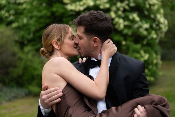 Barwy szczęścia, odcinek 3245: Justin (Jasper Sołtysiewicz), Ola (Michalina Robakiewicz)