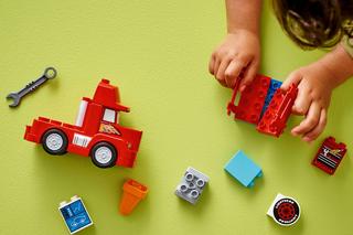 LEGO Duplo Mack na wyścigu — 10417