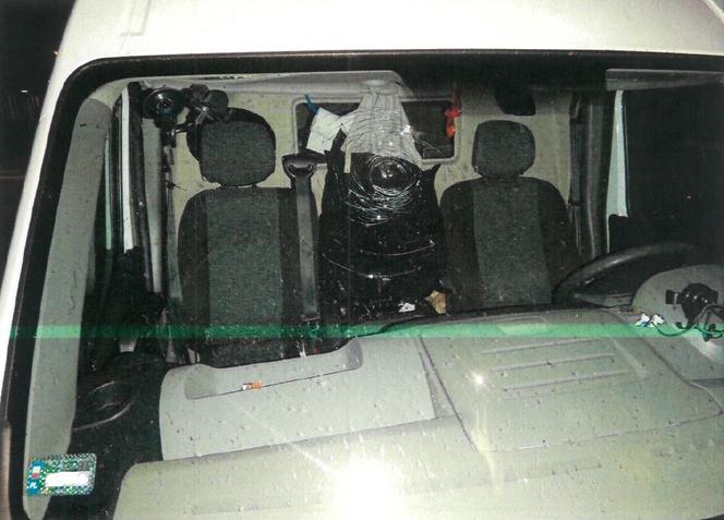 Nastolatkowie rzucali kamieniami w auta na autostradzie