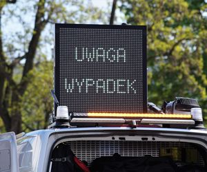 Groźne zderzenie ciężarówek na DK 10 pod Bydgoszczą. Kabina wyrwana z pojazdu!