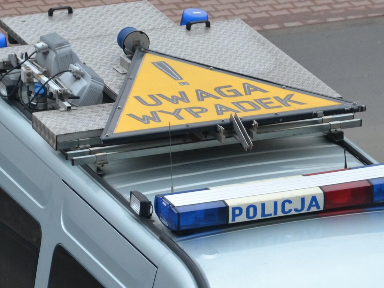 Groźny wypadek w Lewinie Brzeskim. Autobusem podróżowały dzieci