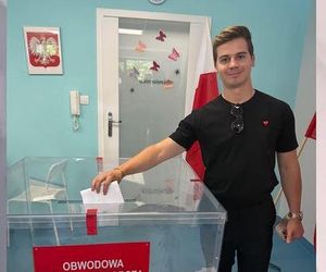 Wybory Prezydenckie 2025: Tak głosują gwiazdy w drugiej turze! Dawid Koczur