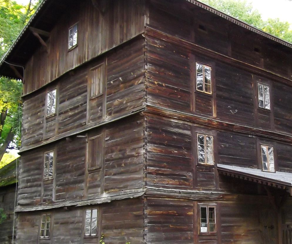 Wyjątkowa osada w Łódzkiem. To tu drewniane młyny napędzały kiedyś nurt rzeki