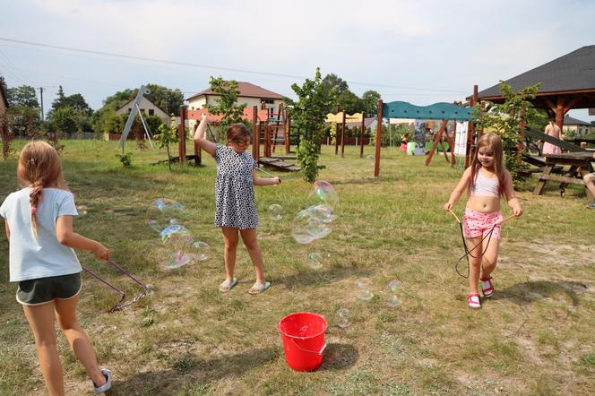 Niezwykły piknik przy Stawie w Lasocinie. Zobacz zdjęcia i relację! #DziałamyRazem