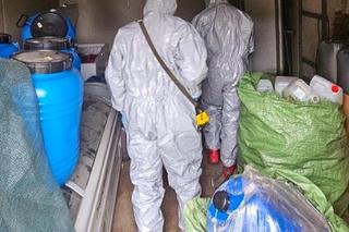 Mieli Breaking Bad w domu. Magister chemii i jego syn robili to na oczach policji