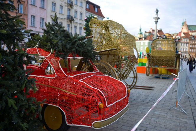 Montaż świątecznej iluminacji w Warszawie