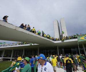 Brazylia. Szturmujący pozostawili po sobie pobojowisko. Minister pokazał biuro. Zbrodnia