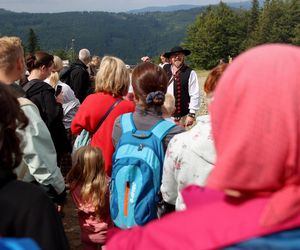 V Dzień Pasterski na Hali Skrzyczeńskiej w Szczyrku