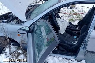 Trzebiszewo: Wypadek na przejeździe kolejowym. Kierowca w ciężkim stanie [ZDJĘCIA]