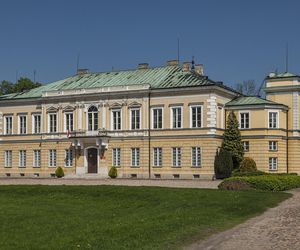 To miasto skrywa wiele ciekawostek. Z Łodzi dojedziesz tam pociągiem