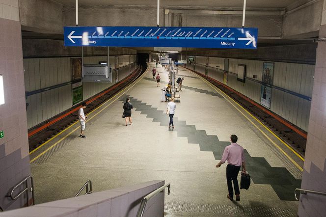 Pilny komunikat dla mieszkańców Warszawy. Ponad 2 tygodnie utrudnień w metrze. „Rozpocznie się remont”