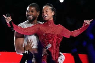 Usher wystąpił na Super Bowl 2024. Jego Halftime Show przeszło do historii!