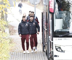 Polska - Holandia. Piłkarze poszli do lasu