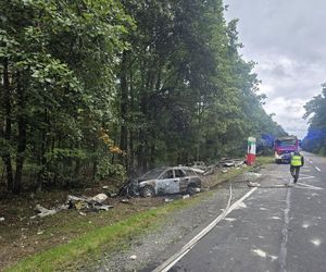 Tragiczny wypadek pod Oleśnicą. Samochód uderzył w przystanek
