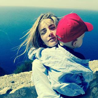 Kamilla Baar i jej syn Bruno na wakacjach na Majorce