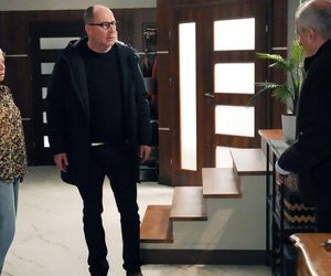 Barwy szczęścia odc. 3181. Krystyna Złota (Hanna Bieluszko), Marek (Marcin Perchuć),  Jaworski (Jacek Kałucki)