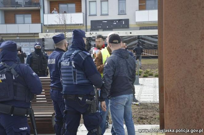 Protest przeciwko obostrzeniom w Głogowie