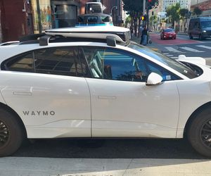 Autonomiczne taksówki, czyli samochody jeżdżące bez kierowcy podbijają ulice San Francisco