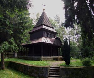 To jedna z najpiękniejszych małopolskich wsi. Kiedyś należała do zakonnic 