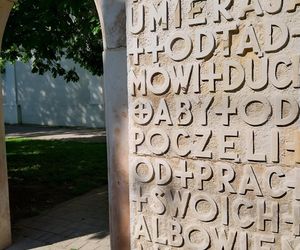 Oto najładniejsza nazwa wsi w Świętokrzyskiem według AI. Nie uwieżycie, co wybrała sztuczna inteligencja!