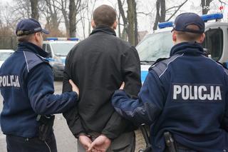 Nie uwierzysz, gdzie się schował! Wielu obleciałby strach. Policjanci byli zdumieni