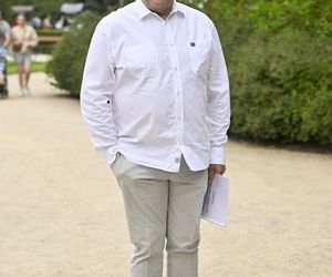 Tak się zmienił Cezary Żak. Wygląda jak bezdomny