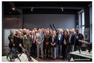 Specjalne szkolenie proobronne w Zakładach Mechanicznych 