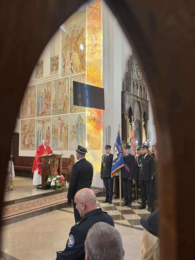 Jubileusz 100-lecia OSP Krzesk-Królowa Niwa uczczony przekazaniem jednostce nowego wozu strażackiego