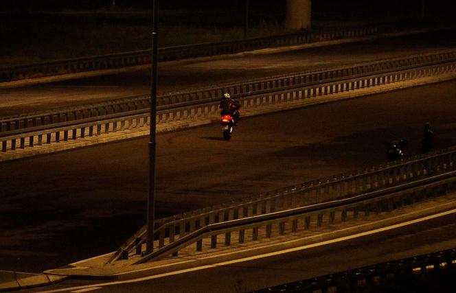 RYK MOTOCYKLI NIE DAJE NAM SPAĆ
