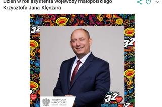 Wojewoda małopolski Krzysztof Klęczar gra z WOŚP