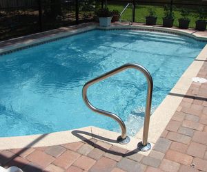 Chciał wybudować basen na swojej posesji. Trafił na skarb! Pod ogrodem leżało złoto warte fortunę