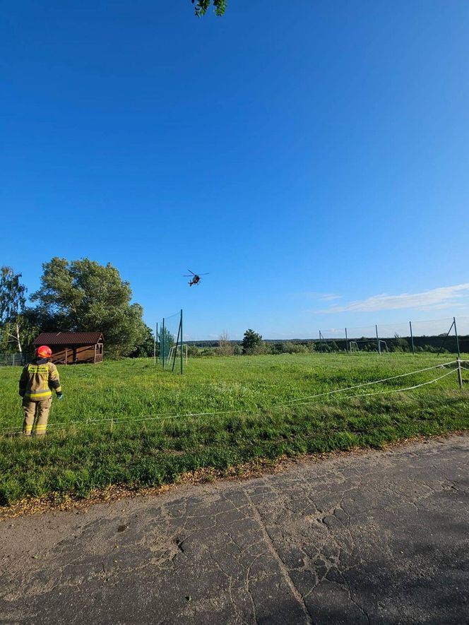 Motocyklista potrącił 6-letnie bliźniaczki. Śmigłowiec LPR w akcji