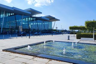 Zamykają lotnisko we Wrocławiu! Zobacz, gdzie jeszcze polecisz za 60 zł