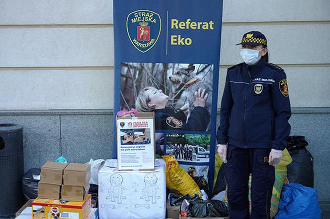Warszawa: Finał akcji „Paka dla bezdomnego szczeniaka”