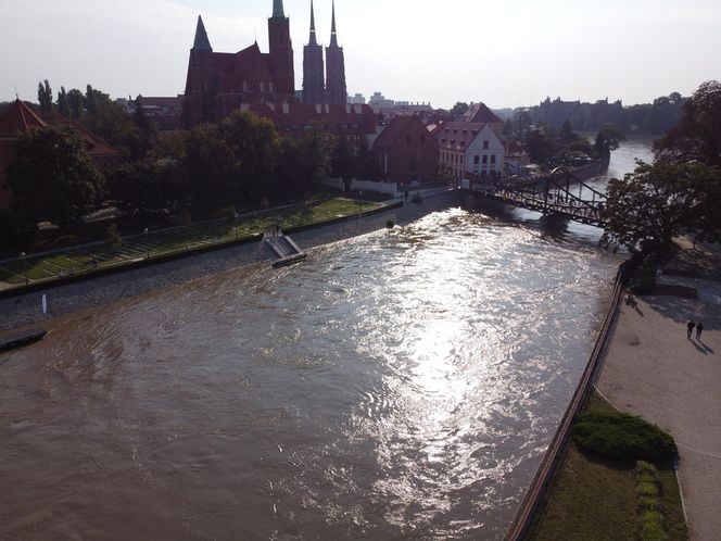 Wrocław. Fala w centrum miasta.