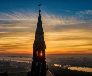 Sandomierz w jesiennej szacie z lotu ptaka